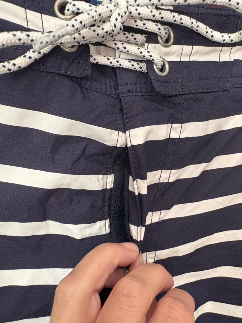 J. Crew Men's Size 32 Navy Blue Striped Lined Swimming Trunks With Drawstrings